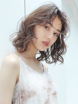 アイティー バイ アルバム 中野店(IT by ALBUM) スパイラルカール_ホワイトアッシュエアリーミディ_78090