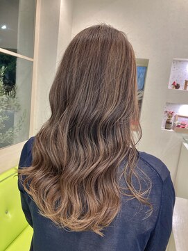 エクリフルール(equri fleur) 【ケアブリーチ使用】ハイライトカラー