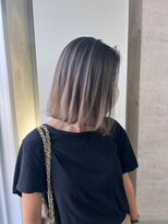 イキ 表参道(iki omotesando)&nbsp;モード/無造作ウェーブ/大人ガーリー[表参道駅]