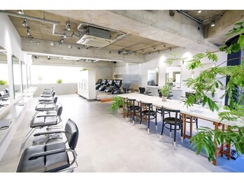 FILMS　表参道【フィルムス オモテサンドウ】