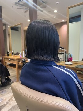 インビテーション 名古屋(invitation) 切りっぱなしボブ