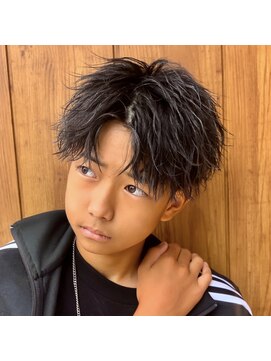 トゥルークリエイション 渋谷(True Creation SHIBUYA) ヤングセンターバング