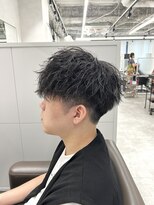 キートス(Kiitos)&nbsp;サイドが映えるメンズシルエットスタイル