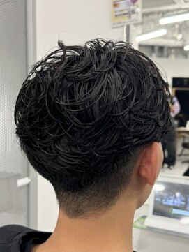 バース 梅田中崎町店(BIRTH) ニュアンスパーマセンターパートフェザーパーマ韓国メンズパーマ