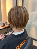 透明感カーキベージュ大人ボブショートボブイメチェン20代30代