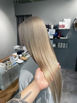 ポノ(po_no) ブロンドベージュデザイン