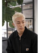 ユニオンデュオ 栄(Union Duo)&nbsp;メンズプラチナブロンド×ハイトーン刈り上げショート