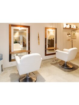 40代のリピーター様多数！！キレイにこだわる年代が認めた信頼のサロン★髪に悩む大人女性の駆け込み寺☆