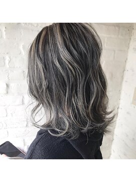 シキ(C key) コントラストハイライト