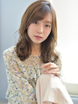 イリーブ(elieve) 大人かわいいカーキベージュカラー