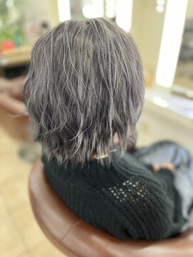 リリィー(LILY) 【 LILY 】 グレージュカラー