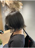 ぱっつんボブ×イルミナカラー