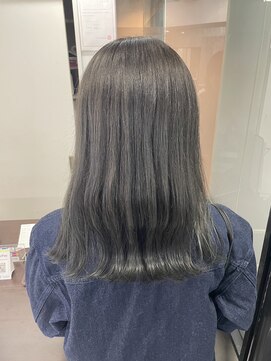 アイズ 本厚木(AIZU) アッシュグレー