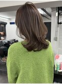 ハイライト白髪ぼかしダブルカラーインナーカラーショートボブ