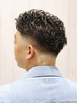 ヨシザワインク プレミアム 横浜 桜木町店(YOSHIZAWA Inc. PREMIUM)&nbsp;グランジバーバーハードニュアンスパーマスキンフェード