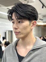 ニコ トウキョウ(nico TOKYO)&nbsp;センターパート曲がる縮毛矯正