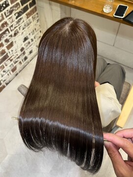 グラスヘアリオン(Grous hair lion) 御茶ノ水/縮毛矯正/ストレートパーマ/髪質改善/トリートメントUP