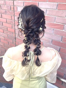 アース 市ヶ谷店(HAIR&MAKE EARTH) 20代30代40代お呼ばれ◎こなれツイン編みアレンジ