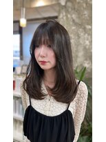 リラ バイ クオーレ(LIRA by CUORE)&nbsp;～ミディアムレイヤーカット～