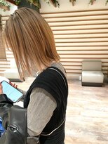kamie 元町【カミエ】&nbsp;ダブルカラーで魅せるツヤ感ボブ