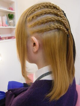 ラチャウ(La.Ciau) ドレーブＷカラー