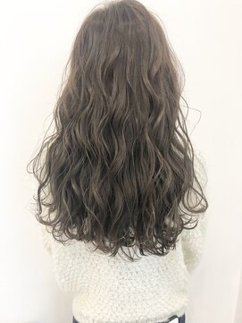 カッツ 駅家店(CUT S) 透明感たっぷりグレージュカラー