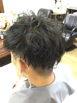 カット イン ヌーボ(cut in NOUVEAU) ツーブロック