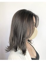 リーオオサカ(Lee Osaka)&nbsp;グレージュ×極細ハイライト/kana