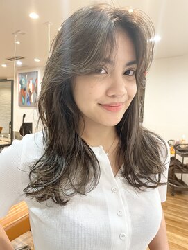 ノラキチジョウジ(NORA KICHIJOJI) 外国人風カラー#ハイライト#センターパート#くびれミディ