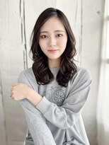 ヘアメイク ナル(hair make nalu)&nbsp;ダークカラーの韓国風ヨシンモリスタイル