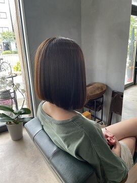 アンサー 上野(inswer) 前下がりシンプルボブ