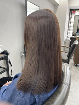 柔らかなブラウンカラー×髪質改善トリートメント