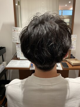 アミカ シーモール店(Amica) マッシュ刈り上げ