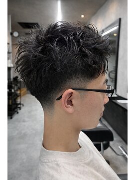 シーク 千葉中央駅(SEEK) MEN’S HAIR/サーフカール/刈り上げセンターパート/千葉駅