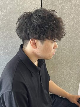 ニアウ 太田店(Niau) メンズナチュラルマッシュ波巻きスパイラルパーマ質感重視