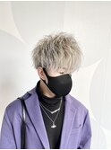 透明感ハイトーンホワイトグレー刈り上げマッシュ【BLAZE 大庭】