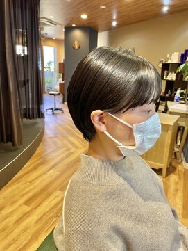 ヴァロ(Valo) マッシュショートボブ