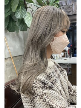 ザ デイ(THE DAY) ハイトーングレージュカラー