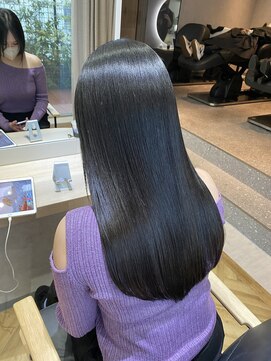 ジーナ 福岡天神(Zina) Dark Silver × Premium髪質改善トリートメント【中村一樹】