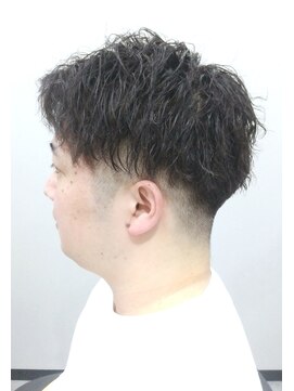 夜髪 ギザギザしながら動くパーマ。ツイストスパイラル