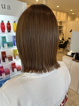 プラス ファースト ヘア(Plus 1st) ぱつっと前下がりボブ☆