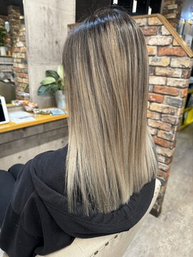 ルーナヘアー(LUNA hair) 『京都 山科 ルーナ』ホワイトベージュ バレイヤージュ　草木