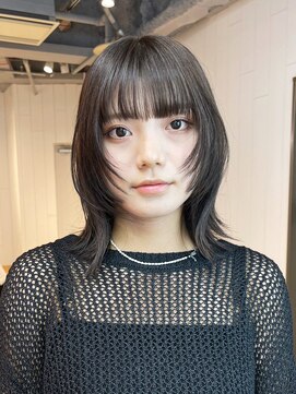 アイティーバイアルバム 藤沢店(IT by ALBUM) くびレイヤーグレーベージュアッシュブラック_ba483961