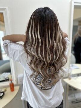 クラナ(clana) エクステでハイライトロング！