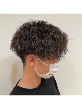 ハピネスフィール 宇治店(Happiness FEEL) ツイストスパイラルパーマセンターパート波巻きマッシュパーマ