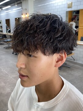 ガレージ バイ グリーン 原宿 表参道(Garage by green) 【RIHO】波巻きスパイラルパーマ