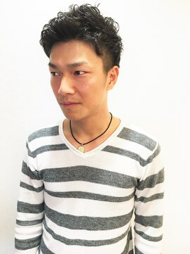 リネア(Linea.) 黒髪パーマでモテ男に♪