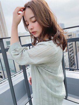 ルービック(Rubik's) 大人かわいい軽ウェーブセミロング