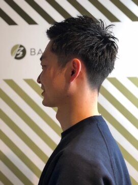 バーバーバー アカバネ(BARBER-BAR AKABANE) 大人の刈り上げスタイル【BARBER-BAR】
