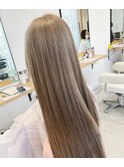 ミルクティカラー×艶髪ロング×イルミナカラー